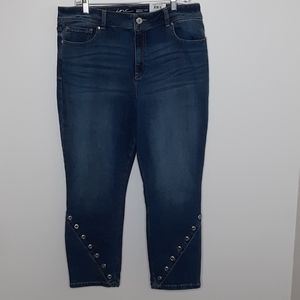 NWT INC sz 16 Skinny Leg Jeans detailing on Legs